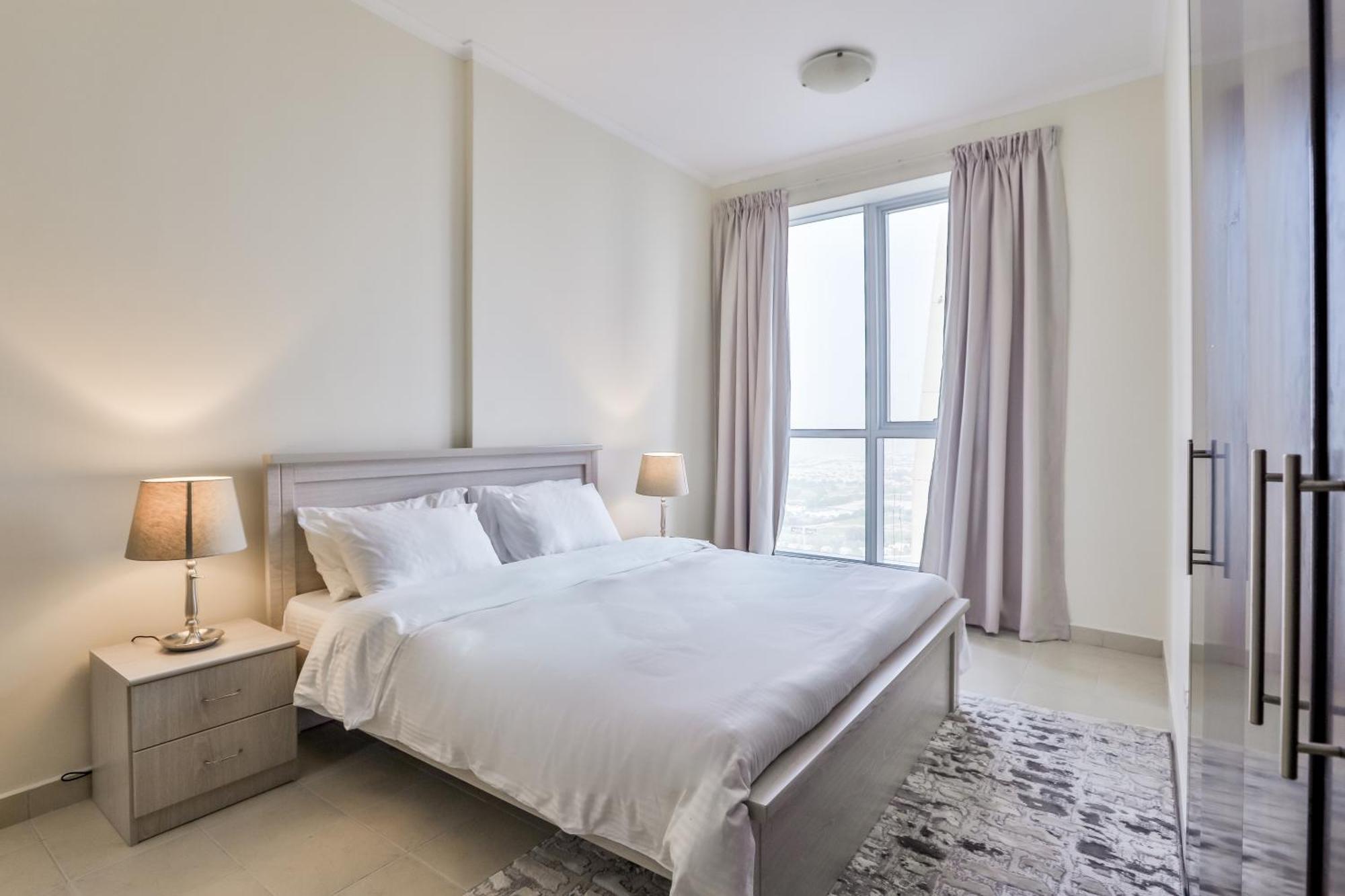 Apartment 2 Bedroom High Floor Torch Tower Marina - Nox *