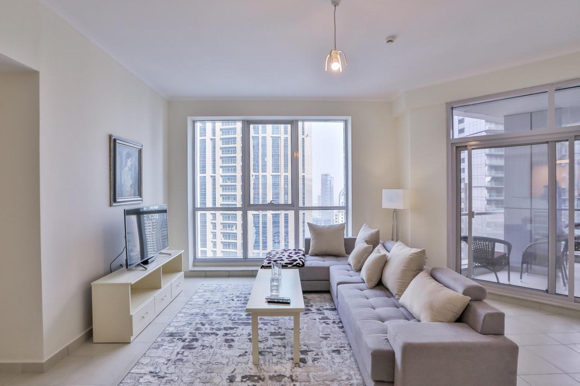 2 Bedroom High Floor Torch Tower Marina - Nox *
