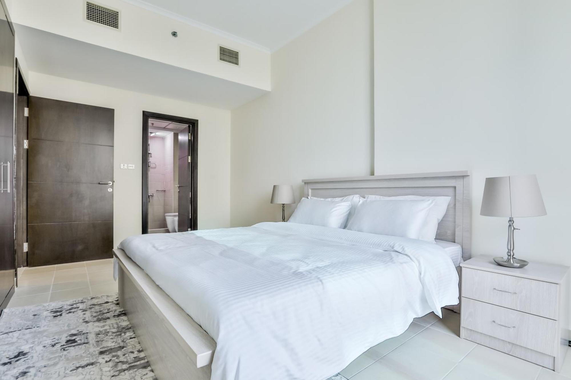 2 Bedroom High Floor Torch Tower Marina - Nox Dubai