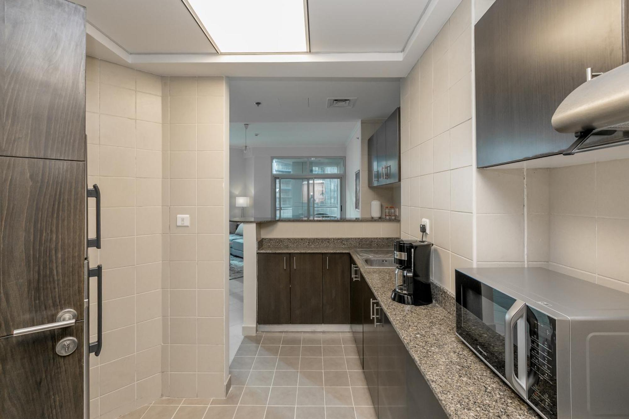 2 Bedroom High Floor Torch Tower Marina - Nox