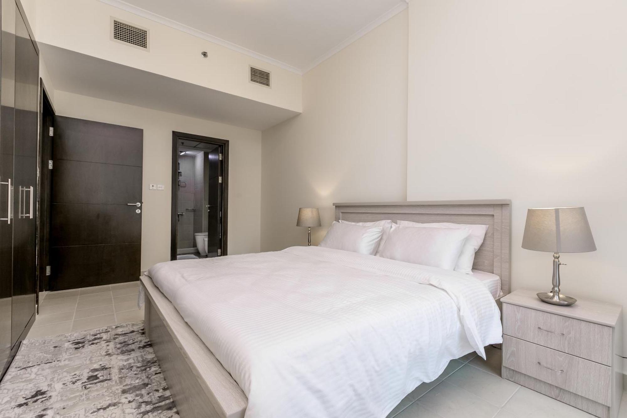 Apartment 2 Bedroom High Floor Torch Tower Marina - Nox Dubai