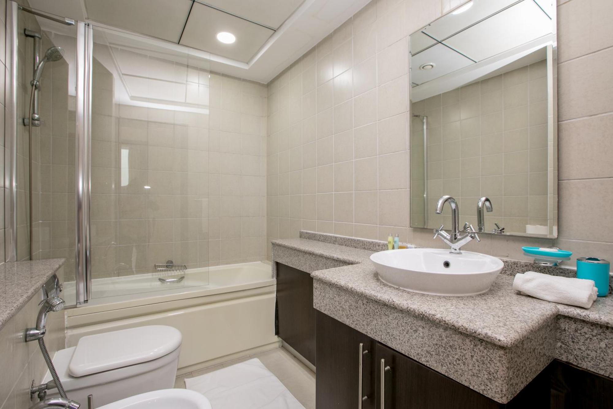 Apartment 2 Bedroom High Floor Torch Tower Marina - Nox