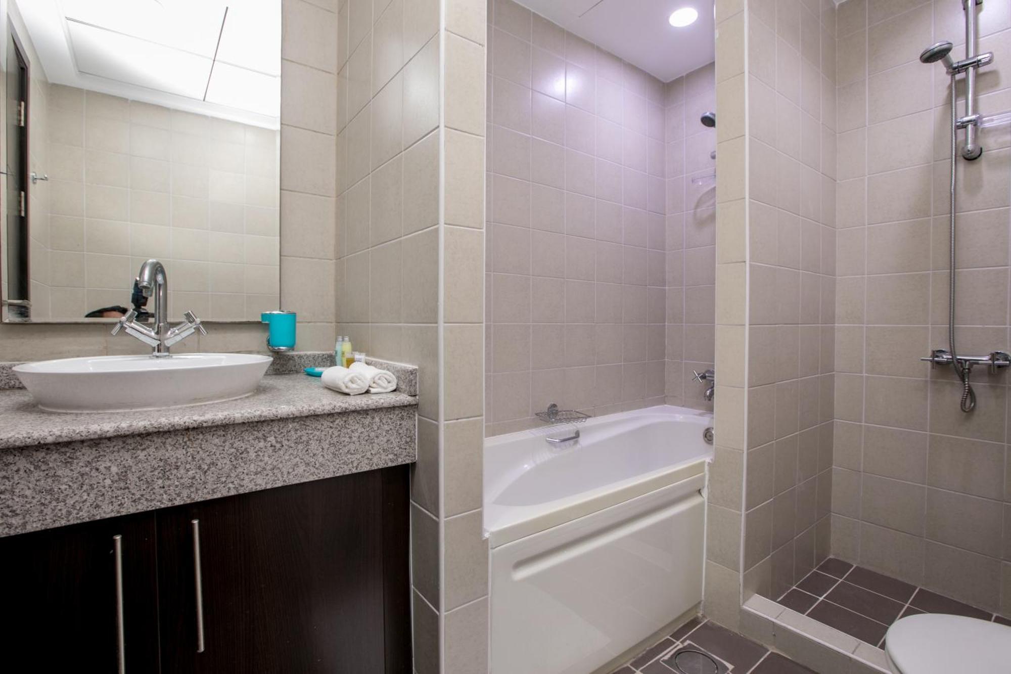 Apartment 2 Bedroom High Floor Torch Tower Marina - Nox
